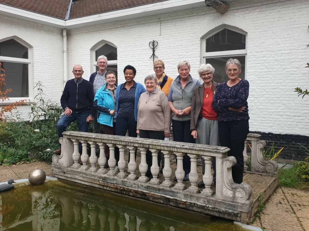 Caritas International België Een solidaire onthaalgroep voor vluchtelingen: “Ik heb er zelf ook veel deugd van.”