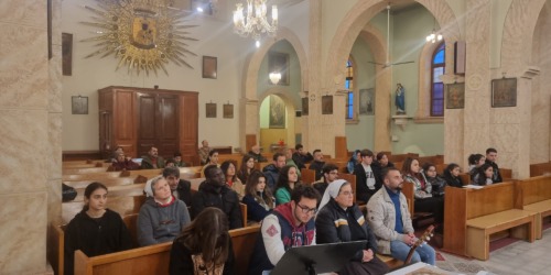 Caritas International België Na de aardbevingen: Nadia vindt opvang bij parochie in Mersin