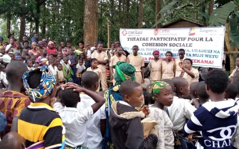 Caritas International België Steun aan ontheemden in DR Congo, Niger en Oeganda: PAHRVID scoort goede punten  