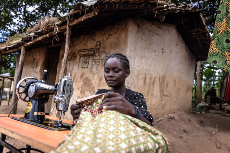 Caritas International Belgique En Ouganda, l’entrepreneuriat sort les réfugié-e-s de la pauvreté