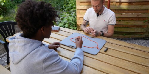 Caritas International Belgique Crée un lien fort avec un·e jeune réfugié·e. Un petit engagement, un immense impact